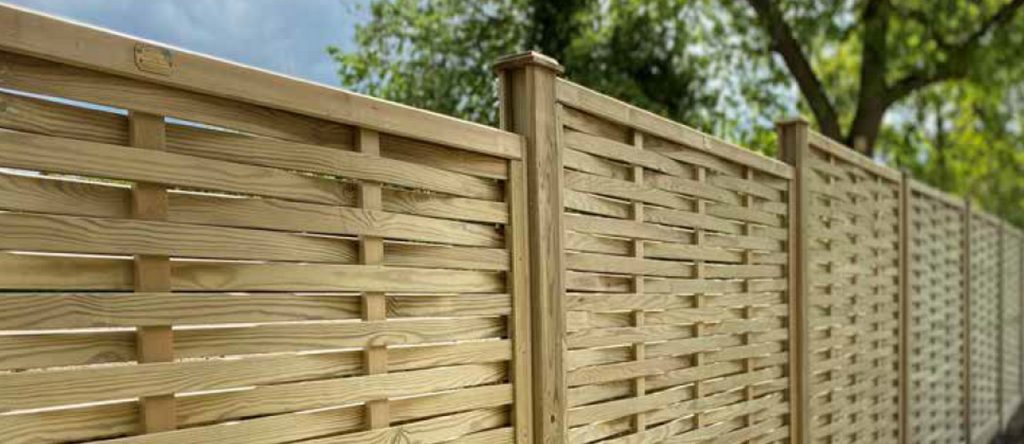 UK Fencing Suppliers and Fitting